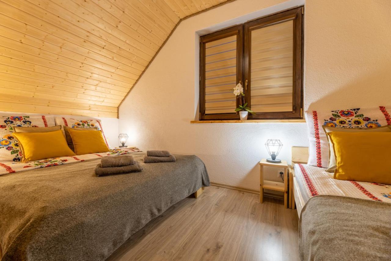 Domek Pod Holica 2 Bieszczady ウストシキ・ドルネ エクステリア 写真